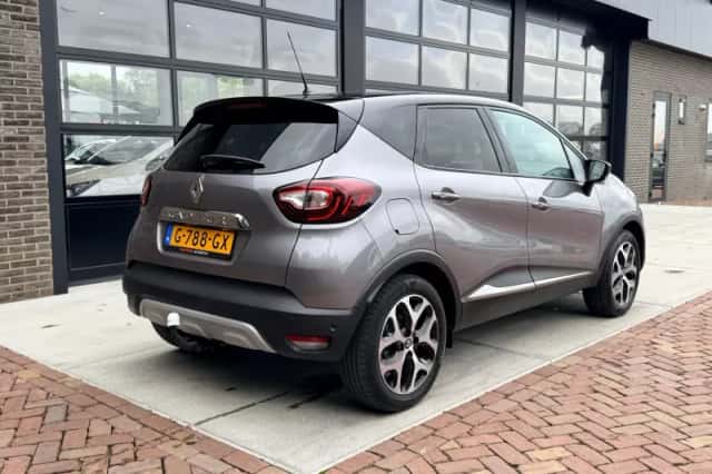 Renault Captur (2019) thumbnail 2