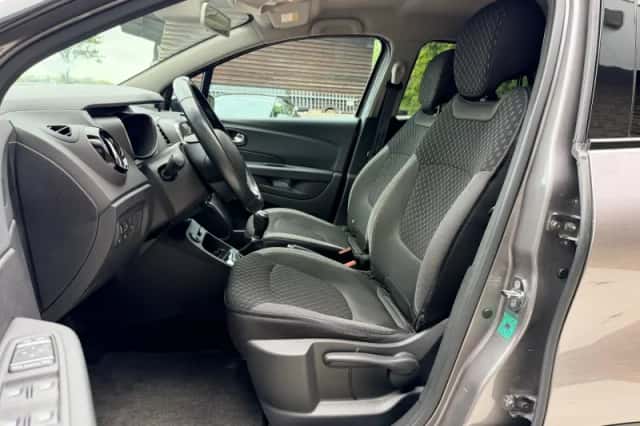 Renault Captur (2019) thumbnail 4