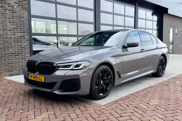 BMW 5-Serie (2021) thumbnail 1