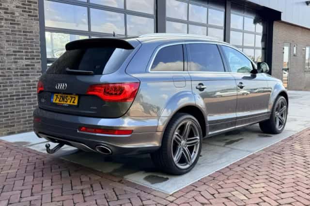 Audi Q7 (2014) thumbnail 2