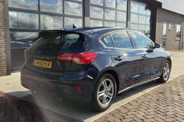 Ford Focus (2020) thumbnail 2