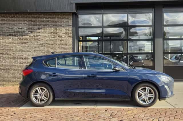 Ford Focus (2020) thumbnail 6
