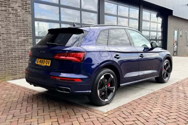 Audi Q5 (2017) thumbnail 2