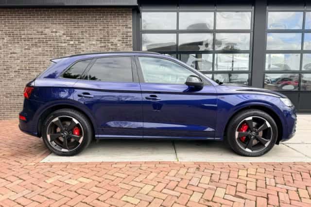 Audi Q5 (2017) thumbnail 6