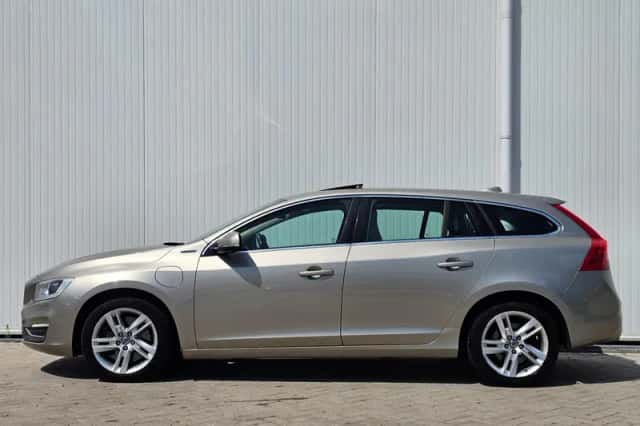 Volvo V60 (2014) thumbnail 4