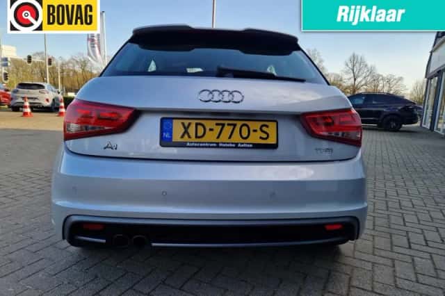 Audi A1 (2013) thumbnail 4