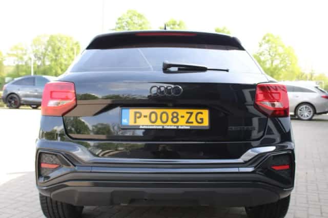 Audi Q2 (2021) thumbnail 4