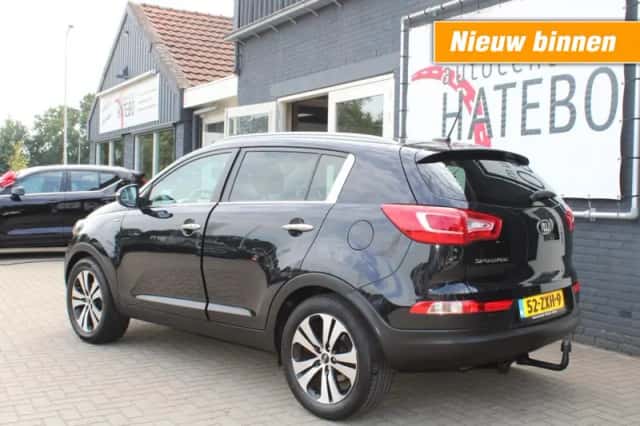 Kia Sportage (2013) thumbnail 2