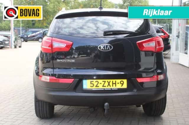 Kia Sportage (2013) thumbnail 3