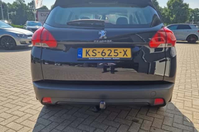 Peugeot 2008 (2015) thumbnail 4