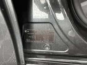 BMW 5-Serie (2010) thumbnail 30