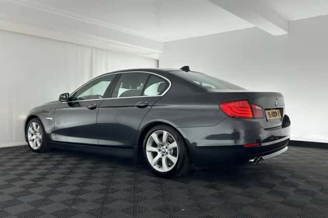 BMW 5-Serie (2010) thumbnail 4