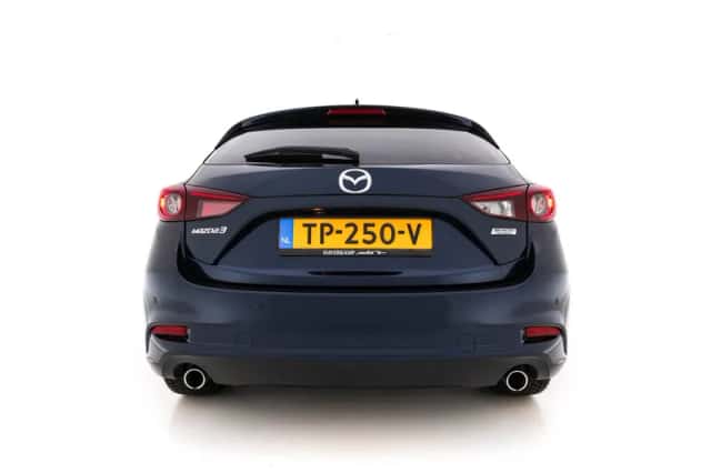 Mazda 3 (2018) thumbnail 5