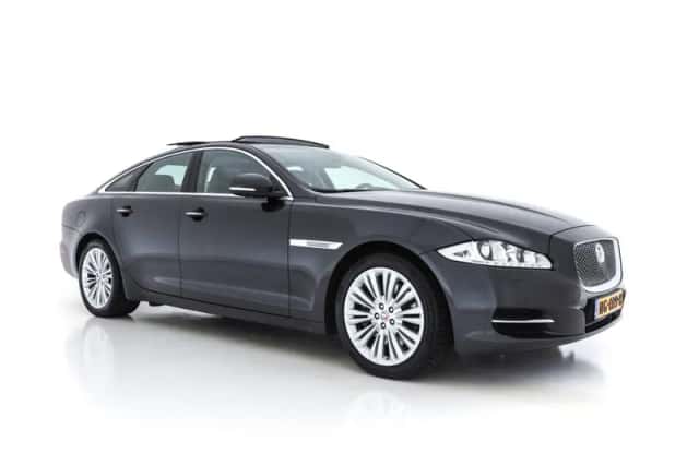 Jaguar XJ (2015)