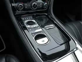 Jaguar XJ (2015) thumbnail 14