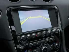 Jaguar XJ (2015) thumbnail 17