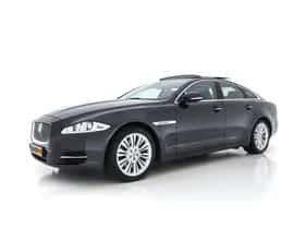 Jaguar XJ (2015) thumbnail 4