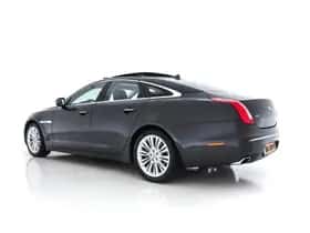 Jaguar XJ (2015) thumbnail 5