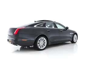 Jaguar XJ (2015) thumbnail 7