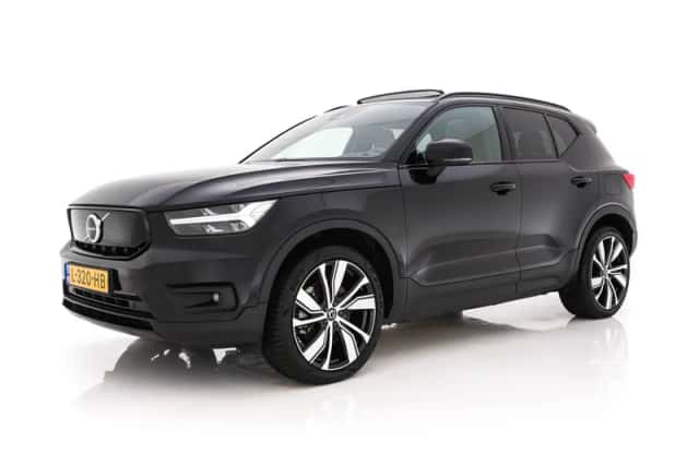 Volvo XC40 (2021) thumbnail 4