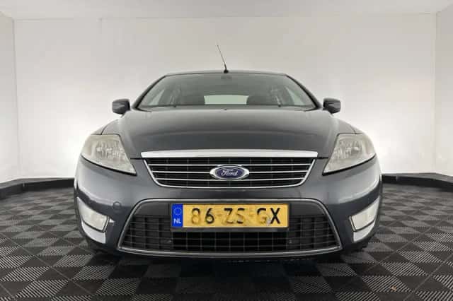 Ford Mondeo (2008) thumbnail 2