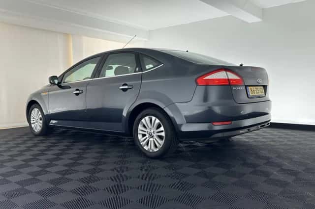 Ford Mondeo (2008) thumbnail 4