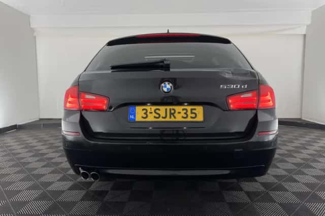 BMW 5-Serie (2012) thumbnail 6