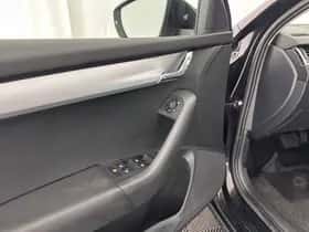 Škoda Octavia (2018) thumbnail 22