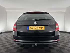 Škoda Octavia (2018) thumbnail 5