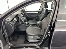 Škoda Octavia (2018) thumbnail 8