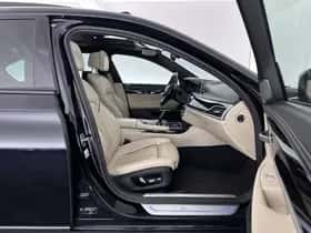 BMW 7-Serie (2017) thumbnail 14