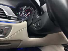 BMW 7-Serie (2017) thumbnail 25