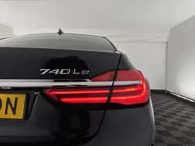 BMW 7-Serie (2017) thumbnail 33