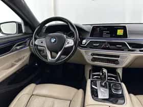 BMW 7-Serie (2017) thumbnail 9