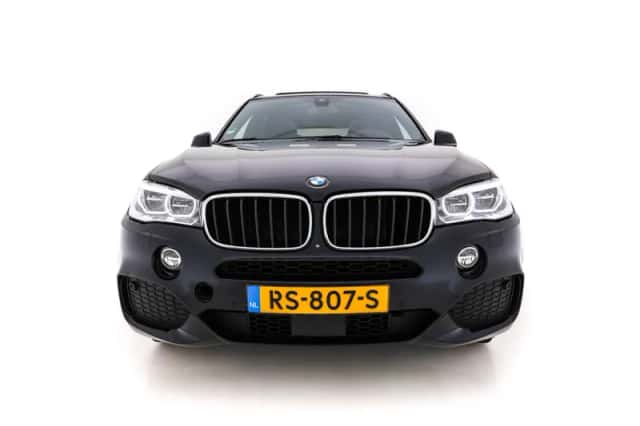 BMW X5 (2018) thumbnail 3
