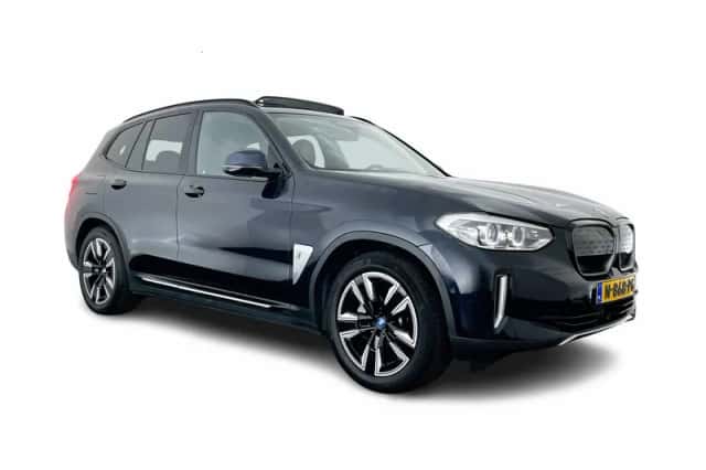 BMW iX3 (2021) thumbnail 1
