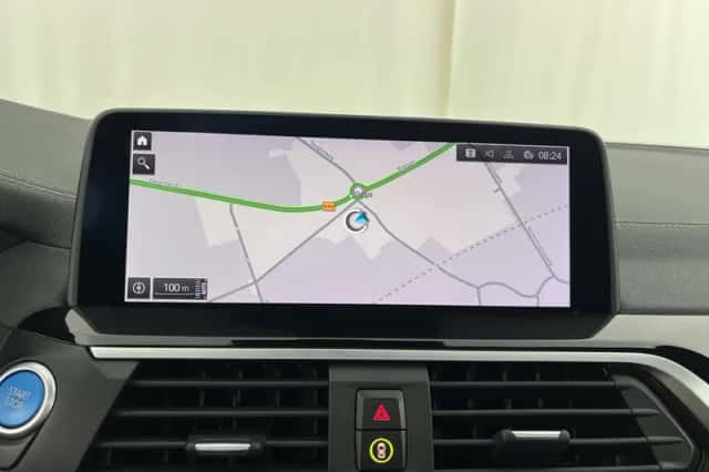 BMW iX3 (2021) thumbnail 13