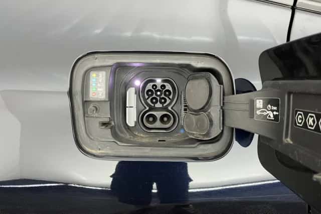 BMW iX3 (2021) thumbnail 33