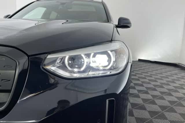 BMW iX3 (2021) thumbnail 35