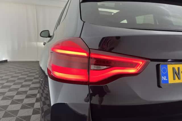 BMW iX3 (2021) thumbnail 36
