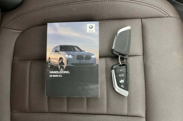 BMW iX3 (2021) thumbnail 37