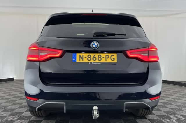 BMW iX3 (2021) thumbnail 6