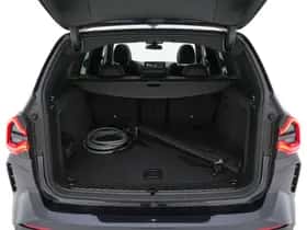 BMW iX3 (2023) thumbnail 11