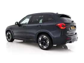 BMW iX3 (2023) thumbnail 4