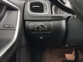 Volvo V60 (2017) thumbnail 20