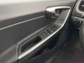 Volvo V60 (2017) thumbnail 21