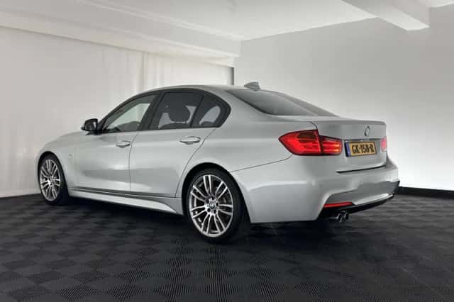 BMW 3-Serie (2015) thumbnail 5