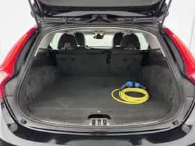 Volvo V60 (2015) thumbnail 12