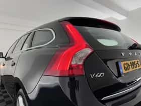Volvo V60 (2015) thumbnail 23