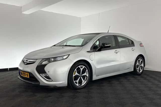 Opel Ampera (2013) thumbnail 3